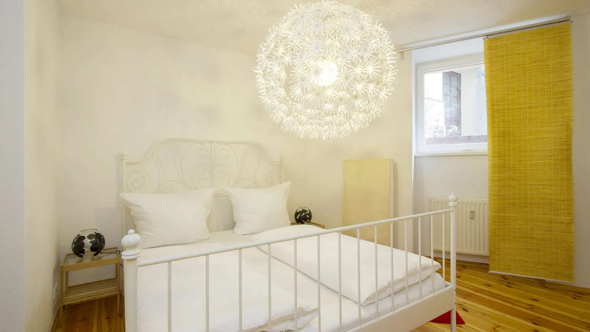 Apartment Am Kollwitzplatz Berlin Germany